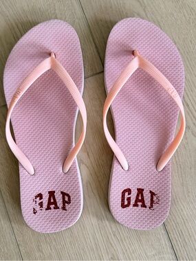 GAP Pink Women's Flip Flops